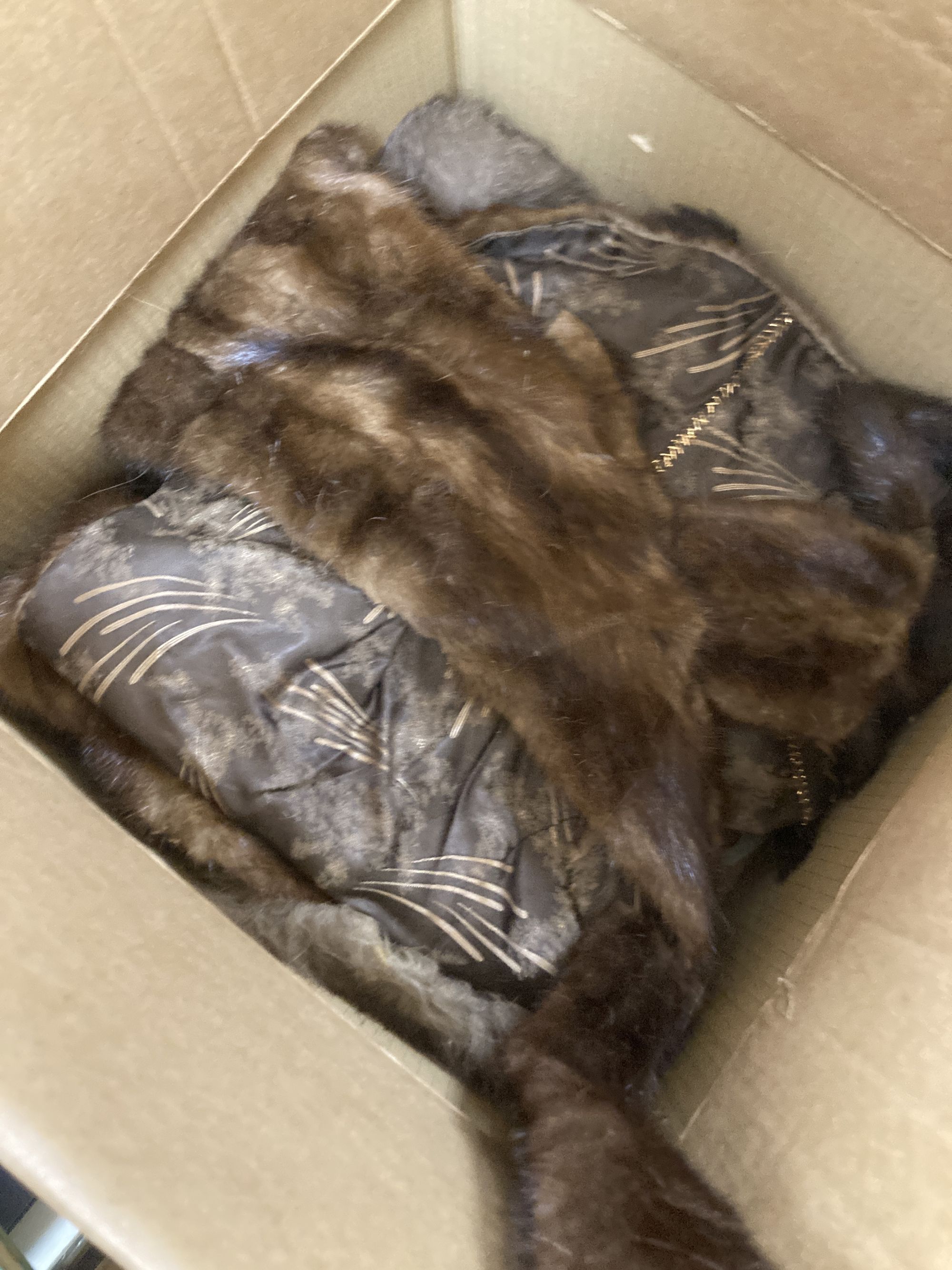 Mixed fur jackets, coats, ties and stoles